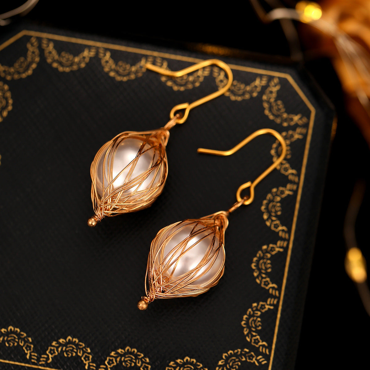 DIY Handmade Winding Retro Baroque Pearl Earrings