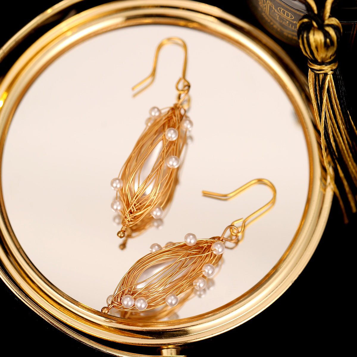 DIY Handmade Winding Retro Baroque Pearl Earrings