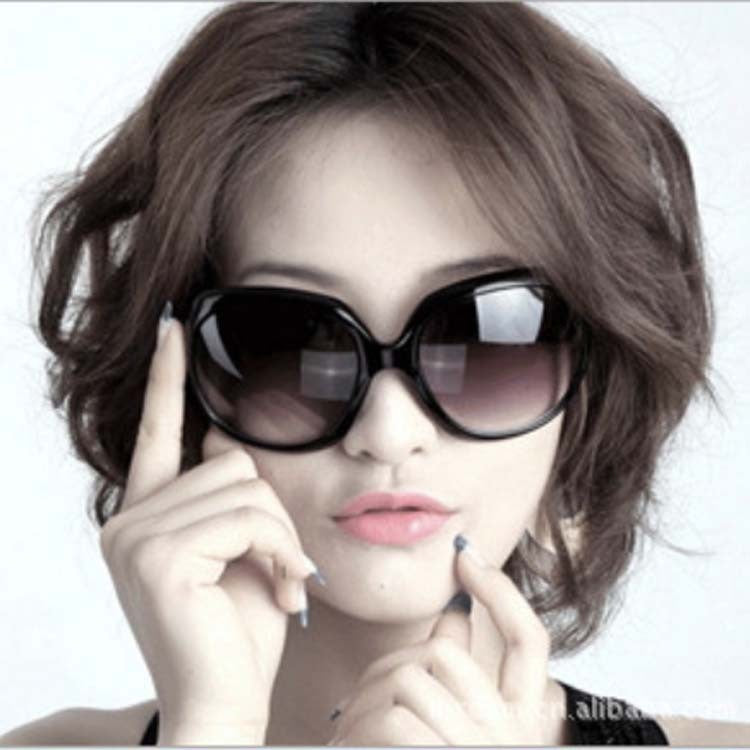Classic ladies sunglasses