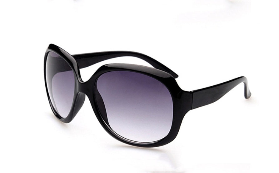 Classic ladies sunglasses