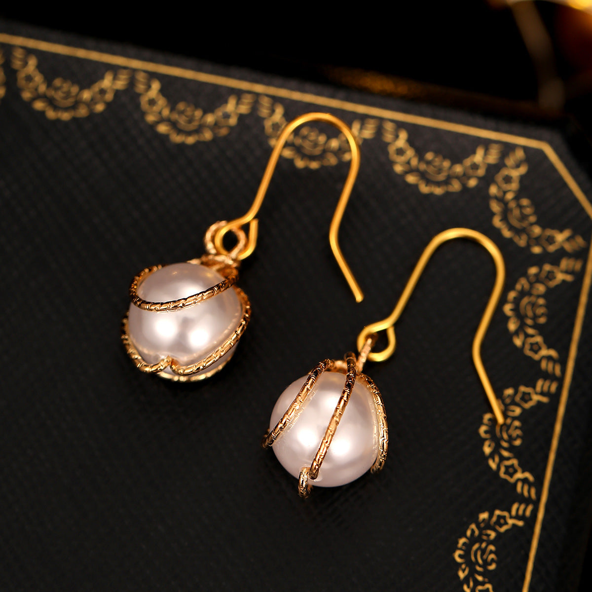 DIY Handmade Winding Retro Baroque Pearl Earrings
